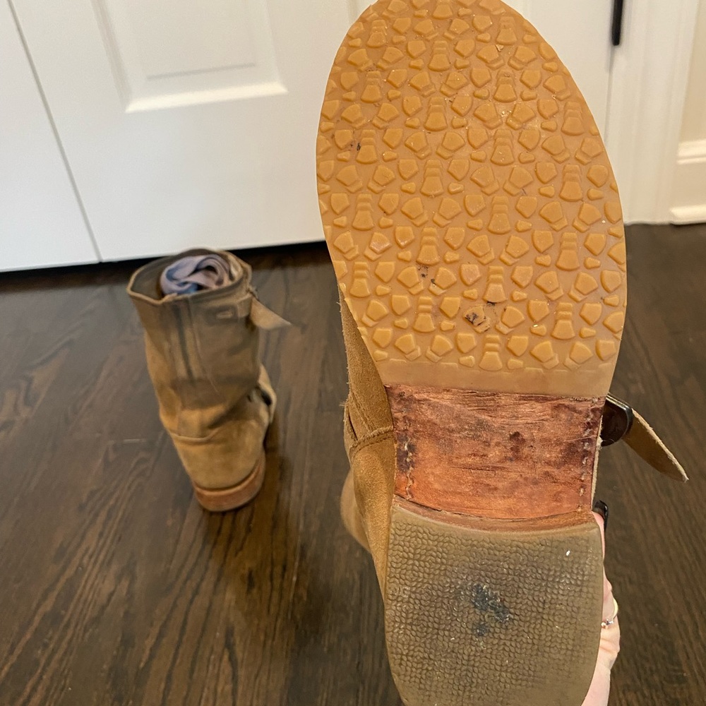 Frye Veronica short boots. mid calf boots. Tan suede - Picture 7 of 8